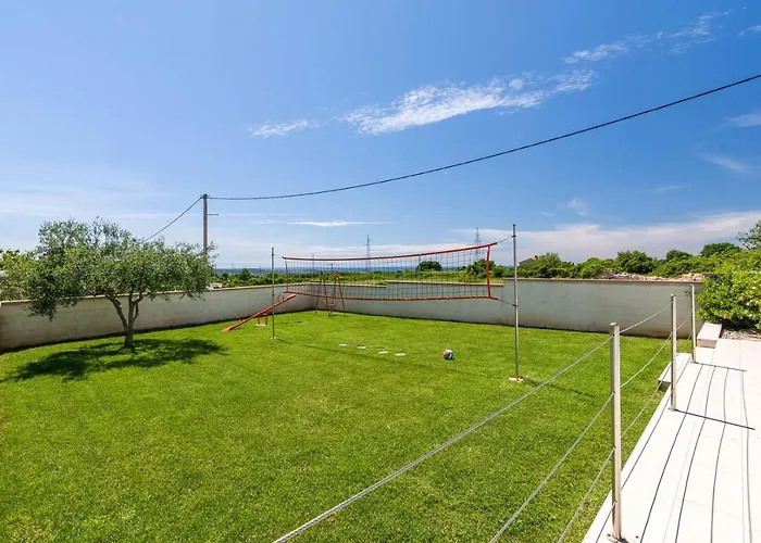 Monteci Villa Galižana