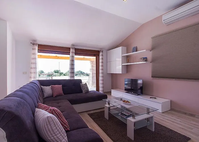 Villa Monteci Galižana