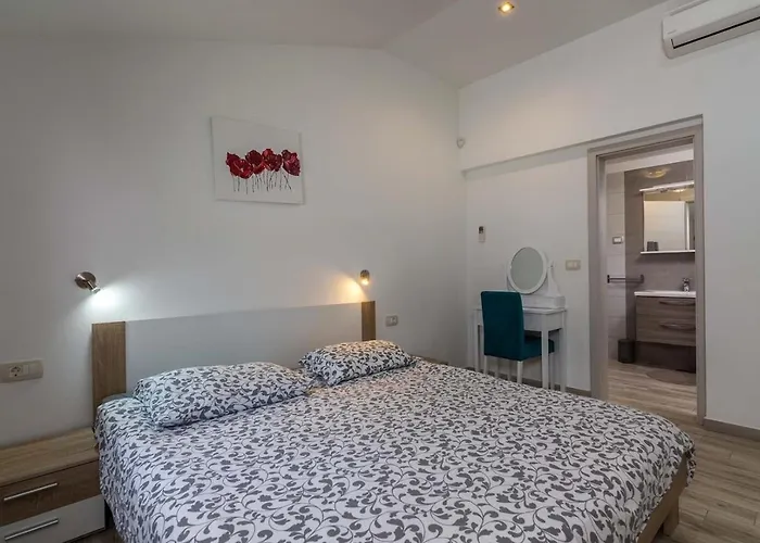 빌라 Monteci Galižana